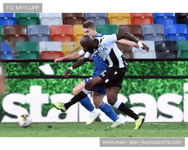 意甲球队在面对高强度压迫中显得应对不足，意甲球迷冲场