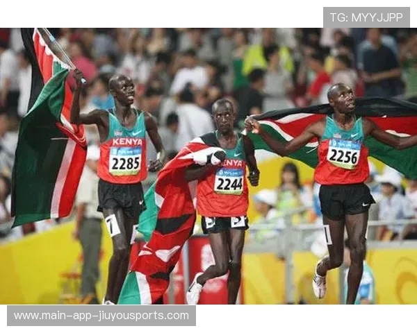 长跑邀请赛：肯尼亚运动员再创佳绩，赛场火爆！，肯尼亚著名长跑运动员